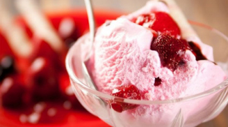 Những thói quen phổ biến khi ăn kem mùa hè gây hại cho sức khỏe