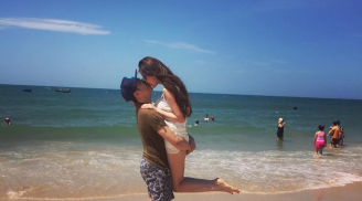 Lê Hiếu và bạn gái tình tứ trên bãi biển Phan Thiết