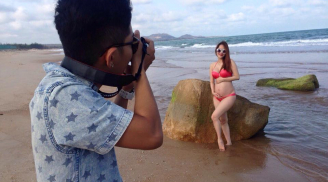 Khánh Thi diện bikini gợi cảm làm 'người mẫu ảnh' cho Phan Hiển