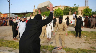 Ghê người những kiểu hành quyết man rợ của IS