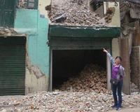 Tự sướng ở Nepal, cán bộ Hội Chữ thập đỏ gây phẫn nộ