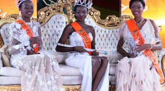 Hoa hậu Zimbabwe bị tước vương miện vì chụp ảnh khỏa thân