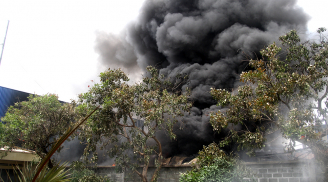 Long An: Cháy lớn ở công ty hóa chất trong khu công nghiệp