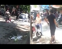 Clip 2 thanh niên vác ‘hàng’ đánh nhau trên phố Hà Nội