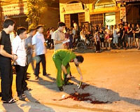 Cảnh sát bị đâm chết trên đường ở Sài Gòn