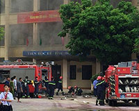 Hà Nội: Cháy lớn ở Trường THCS Dịch Vọng