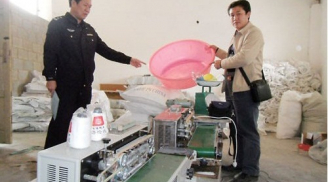 Muối giả gây chết người bán 'như rau' trên thị trường Trung Quốc