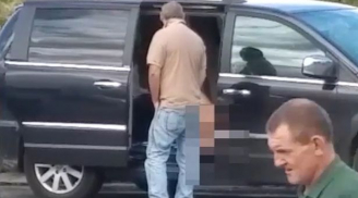 Thiếu nữ thản nhiên dùng sextoy trên xe hơi mở toang cửa