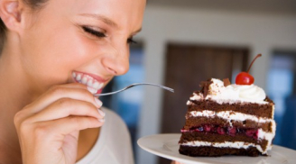 Ăn đồ ngọt ảnh hưởng tới nhan sắc của bạn nghiêm trọng