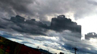 Dân mạng choáng vì “thành phố ma” hiện ra trên mây