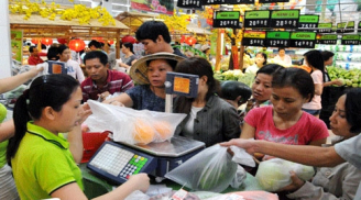 Người Việt ăn uống, trộm hàng ngang nhiên trong siêu thị