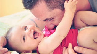 10 điều ý nghĩa nhất bố nên làm cho bé ngay sau sinh