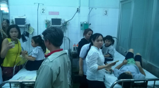 Hàng loạt học sinh nhập viện vì ngộ độc thức ăn
