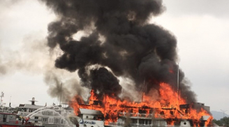 Hàng loạt vụ cháy tàu xảy ra ở Hạ Long trong 7 năm qua