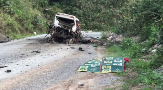Tin mới nhất vụ nổ xe khách tại Lào, 9 người Việt t.ử v.ong