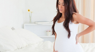 Bị ra nhiều khí hư khi mang thai phải làm sao?