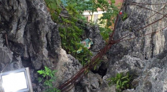 Lạng Sơn: Tảng đá nghiêng chờ đổ úp xuống trường mầm non