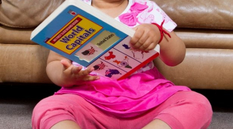 Kinh ngạc: Bé gái 2 tuổi đọc tên thủ đô 196 nước trong 5 phút