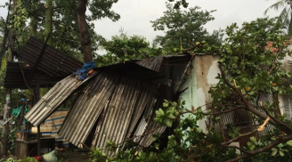 Sài Gòn: Mưa dông, lốc xoáy gây thiệt hại nghiêm trọng