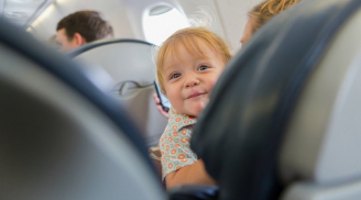 Cần chuẩn bị những gì khi cho bé đi máy bay?