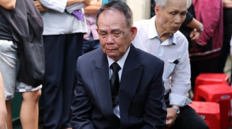 Những hình ảnh khiến công chúng rơi lệ trong đám tang Minh Thuận
