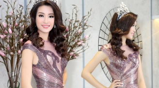 Khó rời mắt với chiếc đầm xuyên thấu gợi cảm của Hoa hậu Mỹ Linh