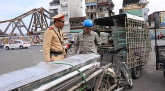Kinh hoàng thêm một người chết do tôn trên xe thô sơ cứa cổ tử vong tại Hà Nội