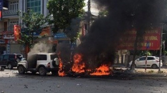 Vụ nổ xe taxi: Nghi vấn hành khách tự sát vì nhiễm HIV