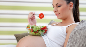Giới tính của thai nhi sẽ bị ảnh hưởng nặng nếu mẹ bầu ăn đồ chay trường kỳ
