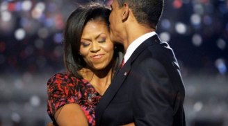 24 khoảnh khắc tình yêu đẹp nhất của vợ chồng Tổng thống Obama