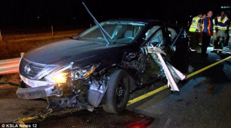 Điểm tin mới 29/11: Bé sơ sinh sống sót kỳ diệu sau khi văng từ trên ô tô xuống cống