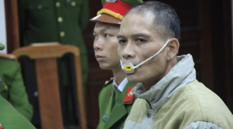 4 lần có ý định tự sát, bị cáo thảm sát ở Quảng Ninh ra tòa với dụng cụ chống cắn lưỡi