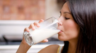 Kết hợp thực phẩm này với sữa sẽ đặc biệt hại sức khỏe mà ít ai ngờ tới