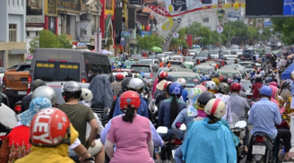 Điểm tin mới 29/1: Mùng 1 Tết: Người dân đổ xô đi lễ chùa đầu năm, giao thông ách tắc