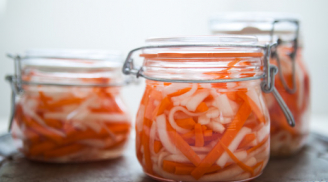 Chỉ cách làm củ cải cà rốt muối chua ngọt tuyệt ngon ai ăn cũng ghiền