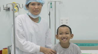 Kỳ tích của tình mẫu tử: Cậu bé 10 tuổi hồi sinh nhờ lá gan của mẹ