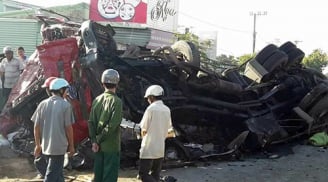 Tai nạn thảm khốc: 10 người chết, 24 người bị thương sau khi ôtô tải đối đầu xe khách