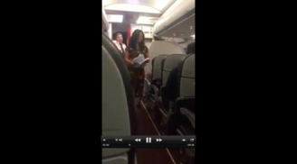 Nữ hành khách la hét, chửi bới trên máy bay bị cấm bay 12 tháng