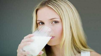 Sai lầm chết người khi uống sữa nhiều người mắc mà chẳng ngờ