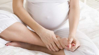 Mang thai tháng thứ mấy thì bị phù?