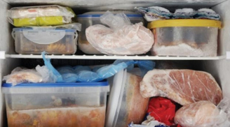 Nếu cho thực phẩm vào túi ni lông rồi nhét tủ lạnh kiểu này là đang gi.ết cả nhà, gây ung thư nghiêm trọng