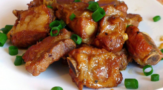 Bật mí tuyệt chiêu làm sườn kho tiêu ăn nhiều không tưởng, nhìn là thèm bao nhiêu cơm cũng hết