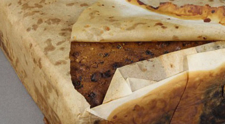 Chuyện hi hữu: Bí ẩn chiếc bánh nướng “ra lò” từ 100 năm trước mà giờ vẫn ăn được