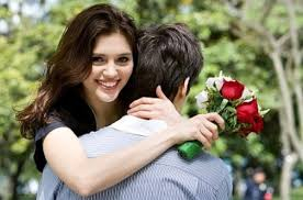 Phụ nữ hơn nhau ở tấm chồng: Dù chẳng phải ngày đặc biệt, cô ấy vẫn được nhận những bông hoa hồng