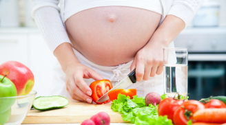 Mang thai trong 3 tháng giữa mẹ bầu nên tăng mấy cân?