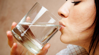 Điều gì sẽ xảy ra với cơ thể khi ta uống nước buổi sáng nhất là sau khi vừa thức giấc?