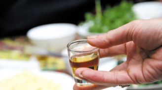 Mẹo giúp uống rượu không say