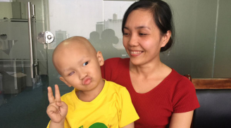 Nghẹn ngào nghe câu chuyện bé trai 3 tuổi bị ung thư trách cha vô tâm, bỏ mặc mình