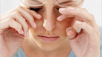 Hướng dẫn cách chăm sóc cho người bị bệnh ung thư mắt