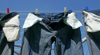 Mẹo bảo quản chiếc quần jean nếu bạn không muốn chúng bị “bạc phếch”
